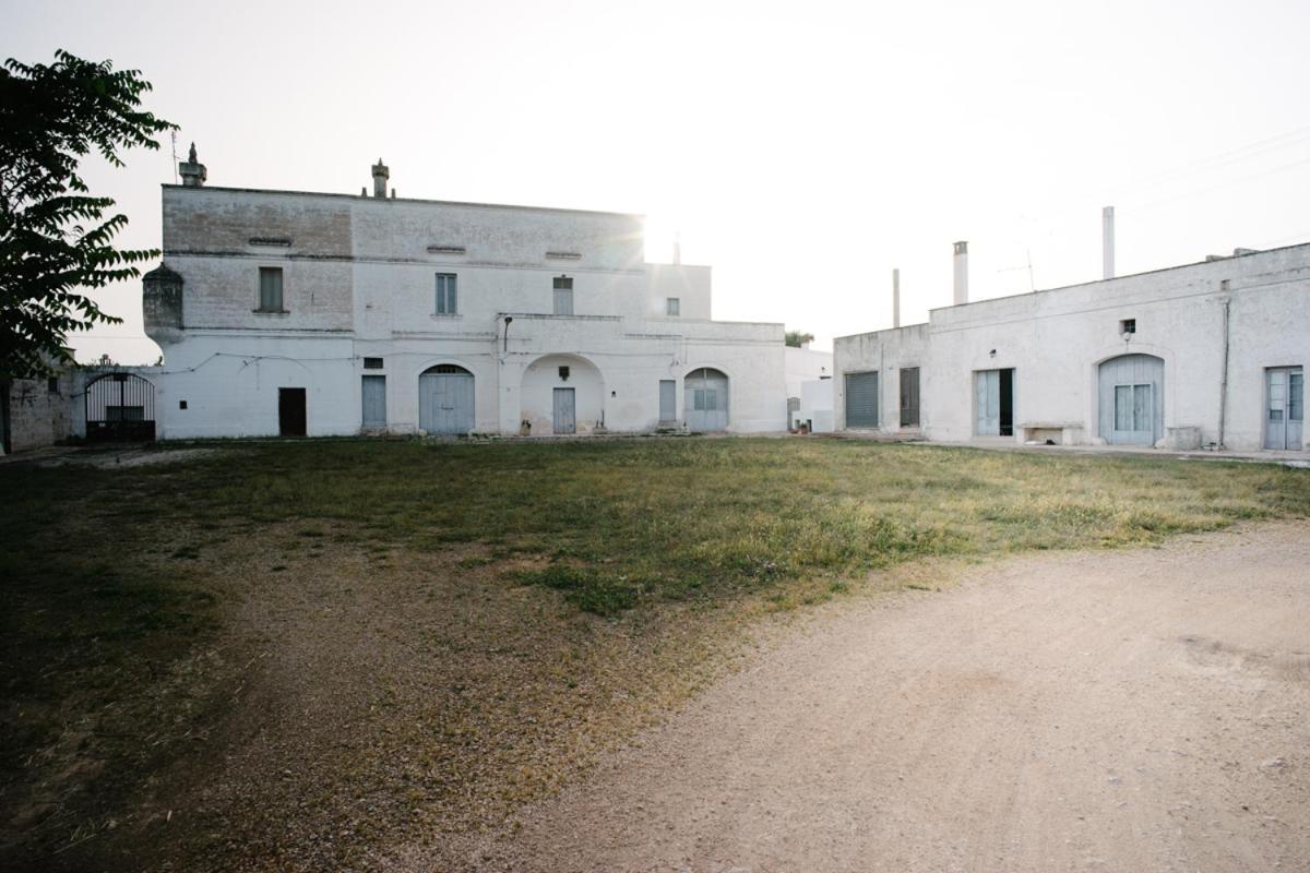 Masseria Cervellera Apartment Ceglie Messapica Bagian luar foto