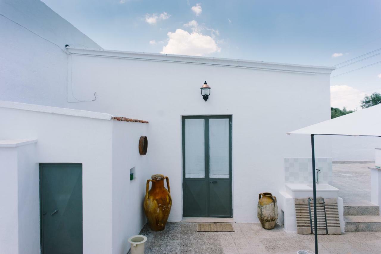 Masseria Cervellera Apartment Ceglie Messapica Bagian luar foto