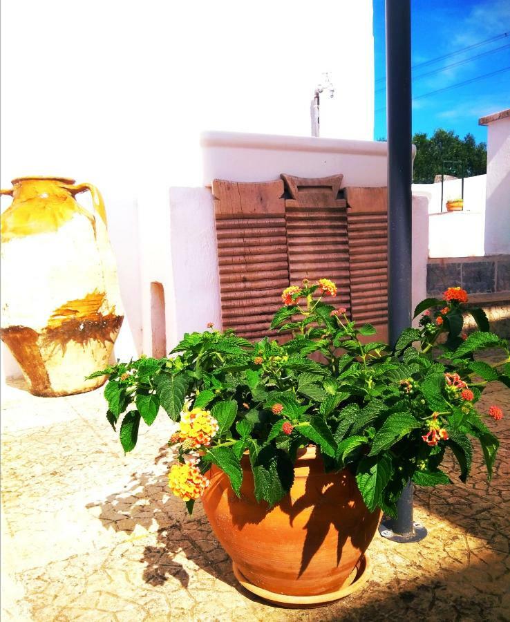Masseria Cervellera Apartment Ceglie Messapica Bagian luar foto